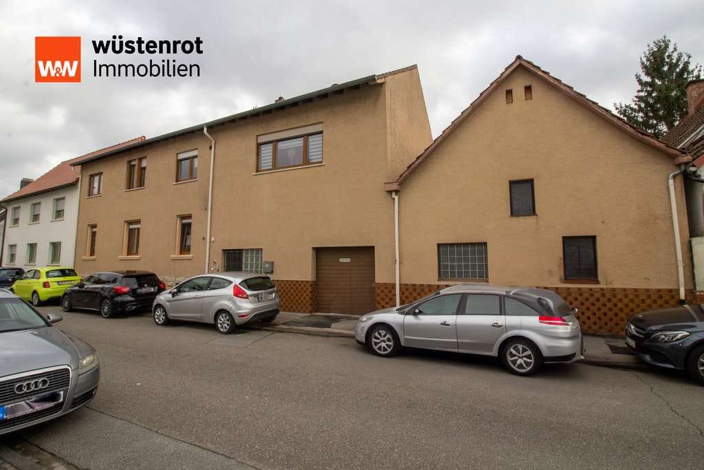 Immobilie in Lorsch - Vielseitiges Wohnhaus mit modernisiertem Dachgeschoss ** provisionsfrei für Käufer ** - Bild 0