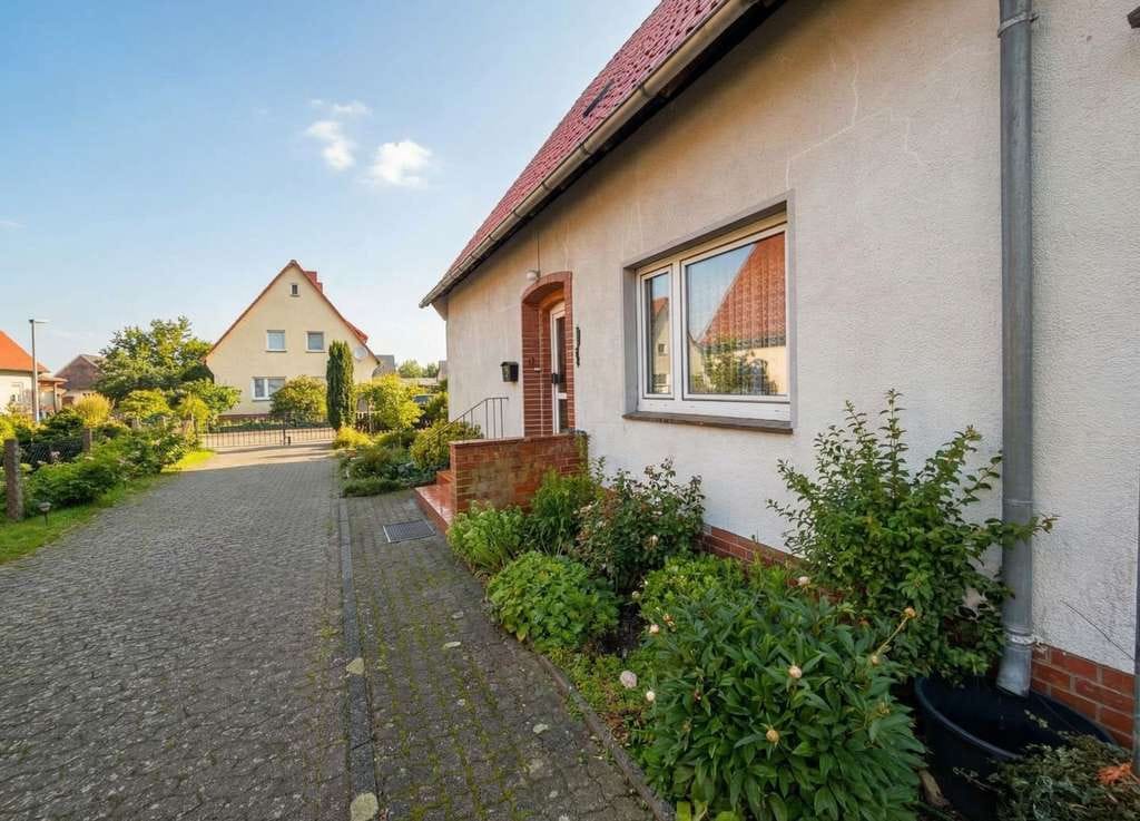 Immobilie in Dörverden - Provisionsfrei für den Käufer! Einfamilienhaus mit großem Grundstück - Bild 3