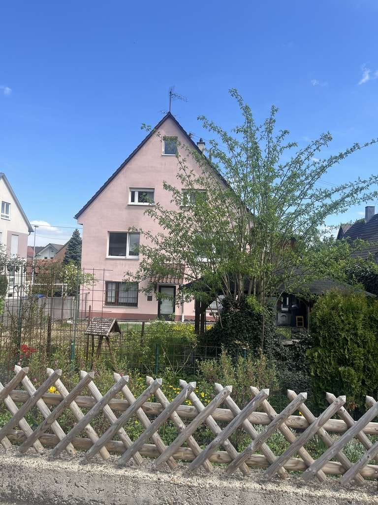 Immobilie in Weil der Stadt - 6-Familienhaus mit 6 KFZ Stellplätzen und großem Garten in Merklingen - Bild 2