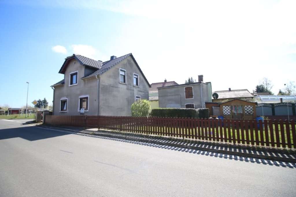 Immobilie in Trebsen/Mulde - Einfamilienhaus mit großem Grundstück und viel Gestaltungspotenzial in Altenhain bei Trebsen! - Bild 2