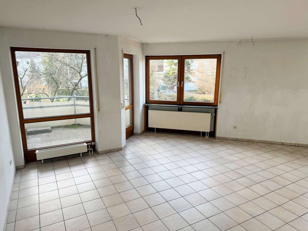 Immobilie in Schorndorf - Helle 3-Zi.-OG-Wohnung in guter Lage von Schorndorf - Bild 2