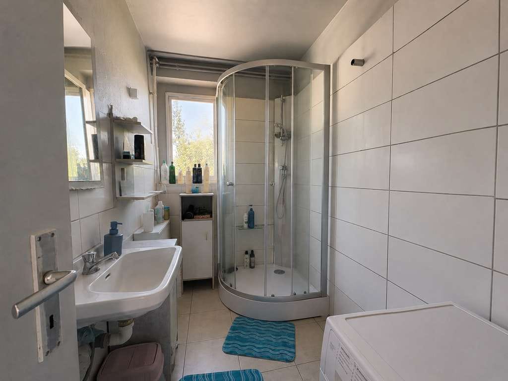 Immobilie in Schopfloch - Sanierungsbedürftiges Zweifamilienhaus mit PV-Anlage - Bild 2