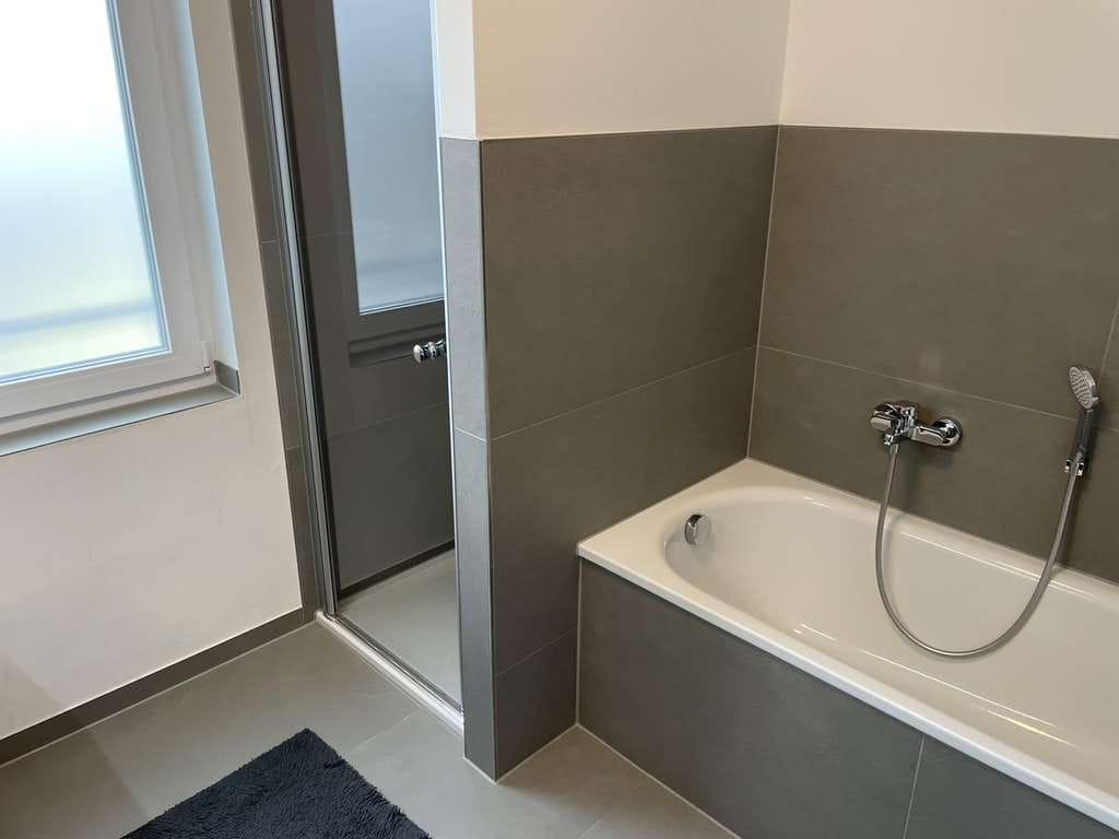 Immobilie in Wilhelmsfeld - Modernes Reihenhaus mit 7 Zimmern in traumhafter Waldrandlage - energieeffizient & provisionsfrei - Bild 4