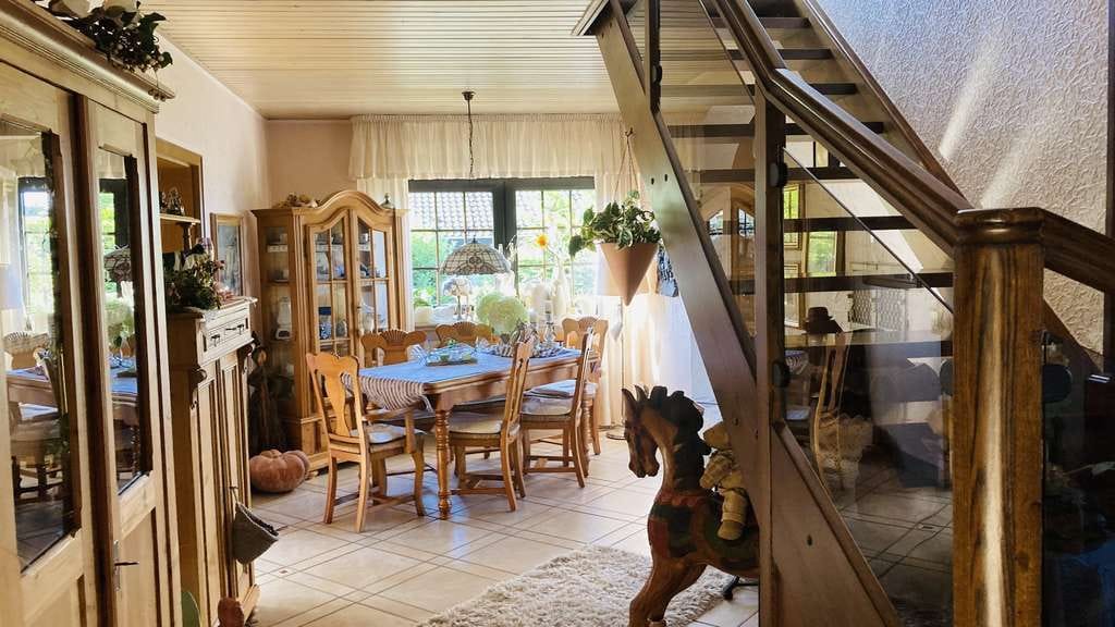 Immobilie in Hardert - Großes Zweifamilienhaus mit Wellnessbereich - Bild 3