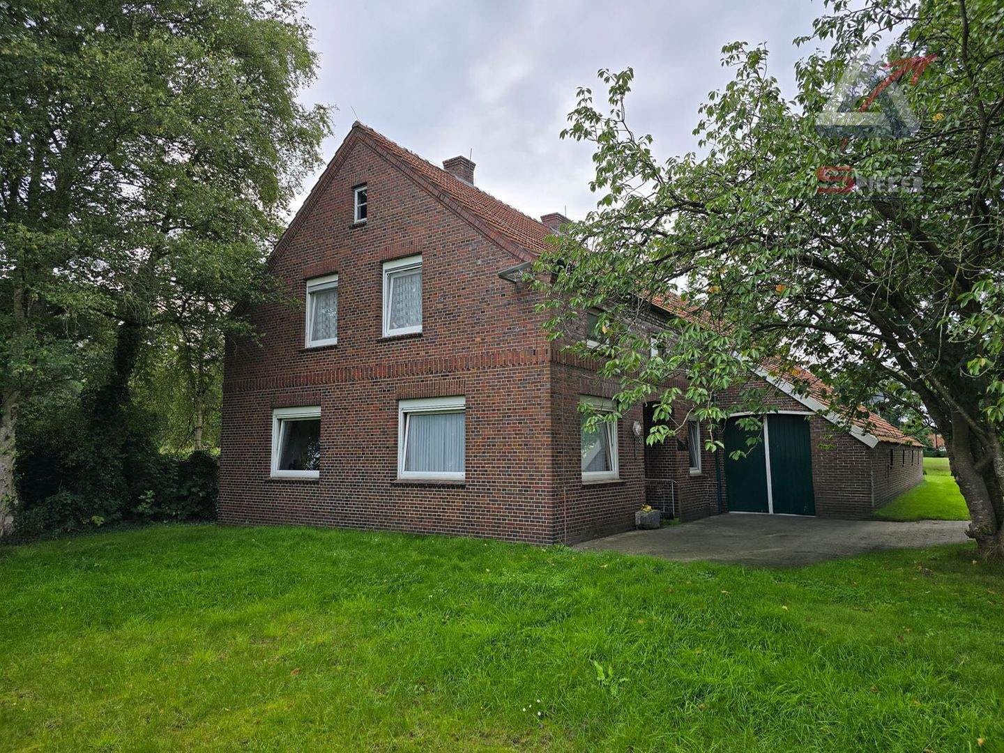 Immobilie in Uplengen - Ostfriesisches Bauernhaus mit Weideland am Haus. - Bild 0