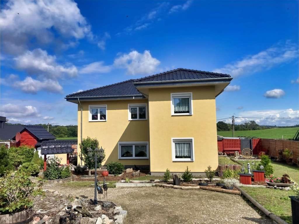 Immobilie in Schwedt/Oder - Einfamilienhaus mit Garage zu verkaufen - Bild 0