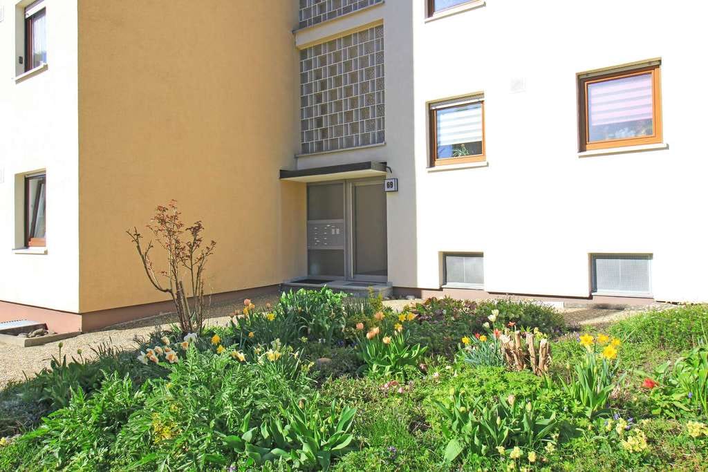 Immobilie in Bitz - Modernisiert und bezugsfertig - gepflegte 3-Zimmer-Wohnung mit Balkon und Garage - Bild 2