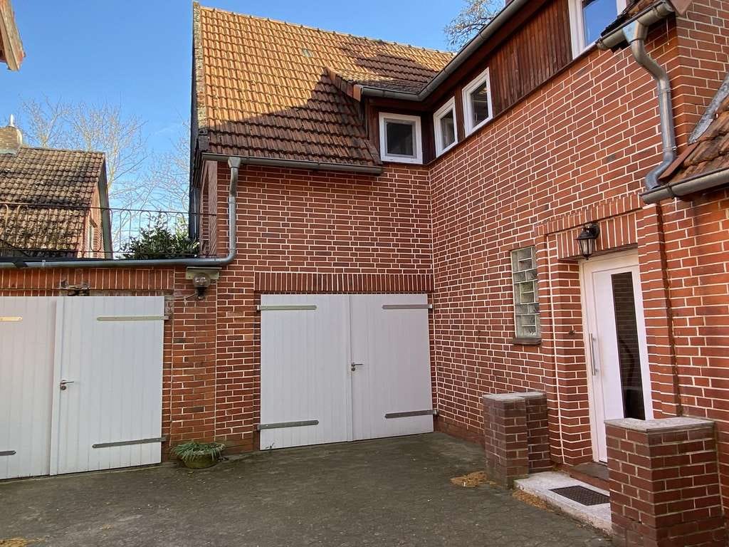 Immobilie in Kirchlinteln - Einfamilienhaus mit großem Hintergarten und viel Abstellraum - Bild 1
