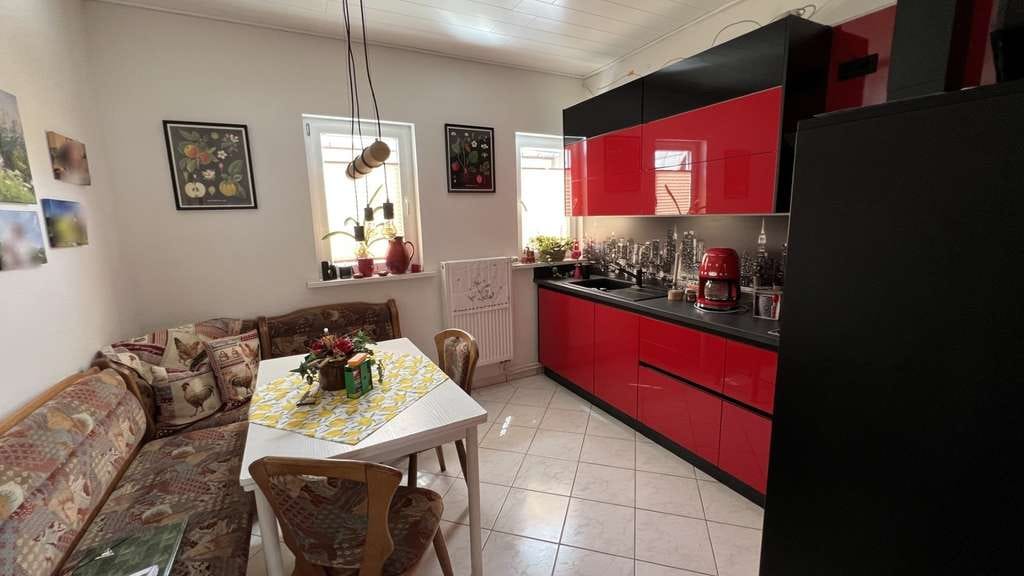 Immobilie in Rochlitz - Wohnhaus mit Ladengeschäft im Erdgeschoss in zentraler Lage - Bild 2