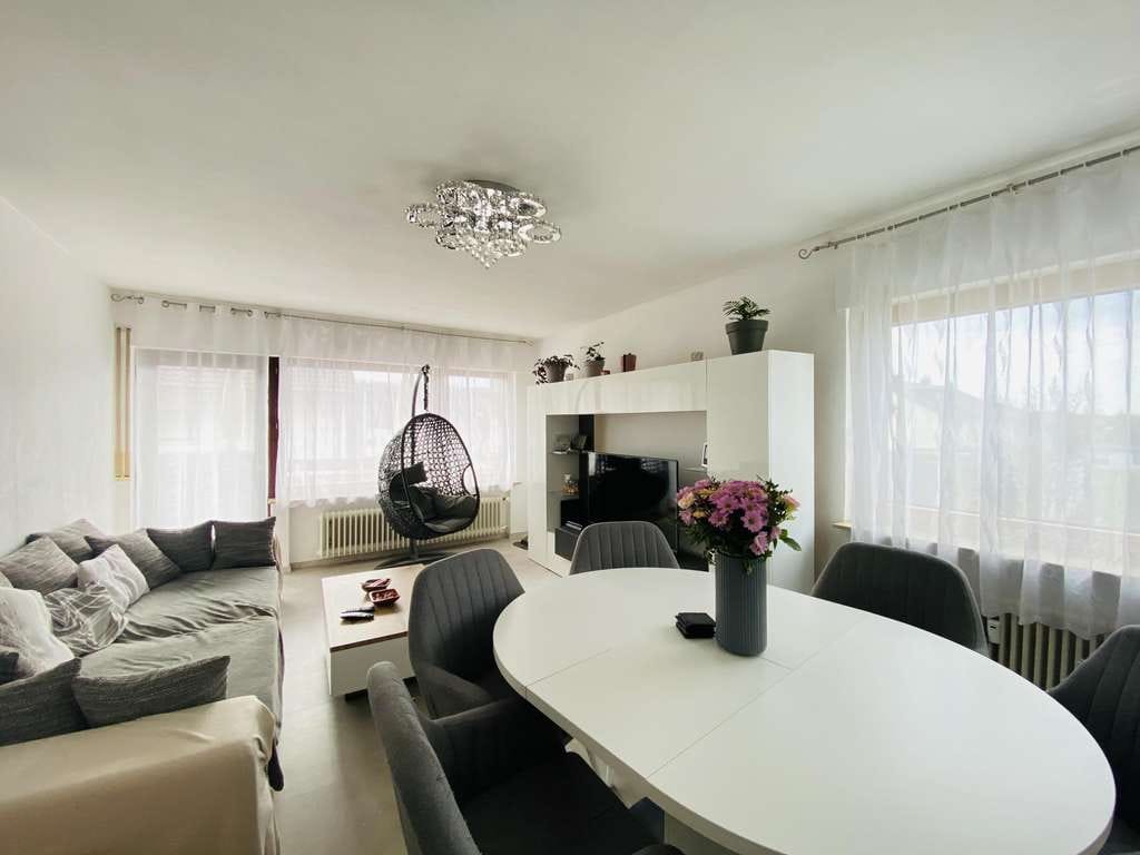 Immobilie in Notzingen - Lichtdurchflutete 3,5-Zimmerwohnung mit sonnigem Balkon  - Bild 2