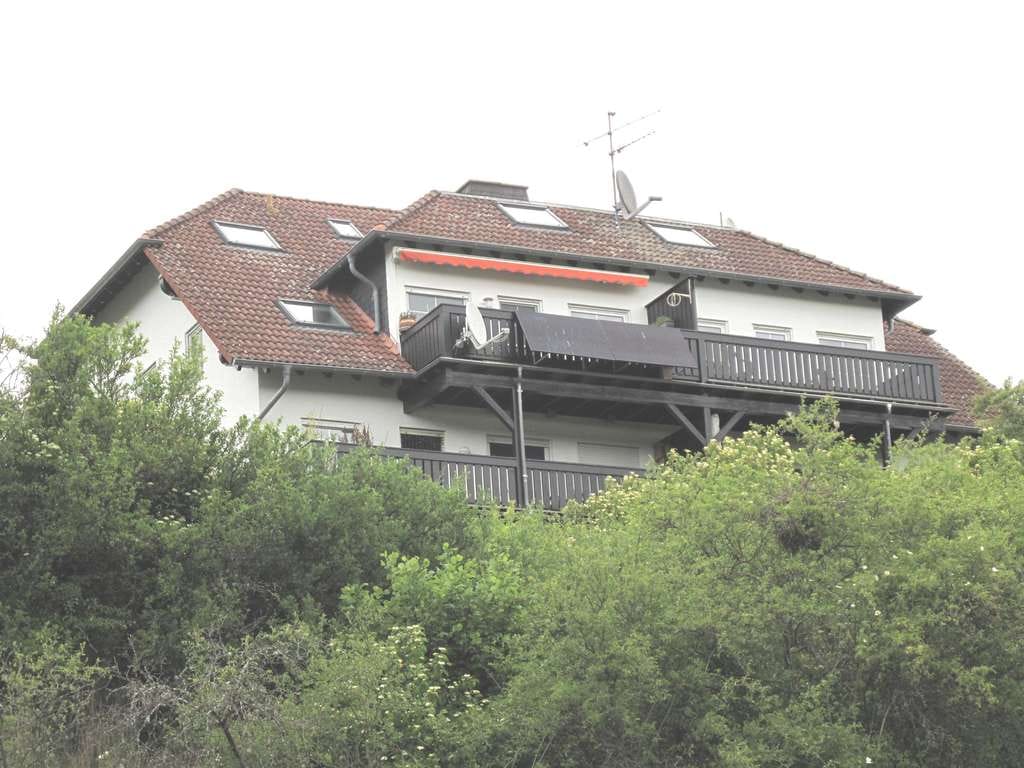 Immobilie in Usingen - **HAUS im HAUS**   ETW - TOPP-Ausstattung  ** PROVISIONSFREI**  Wenige Autominuten von Usingen... - Bild 0