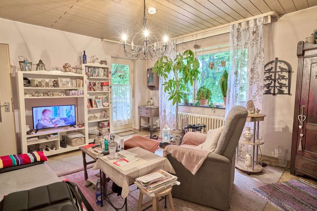 Immobilie in Limburgerhof - 1. OG mit Balkon und Außenstellplatz in ruhiger Lage - Bild 1