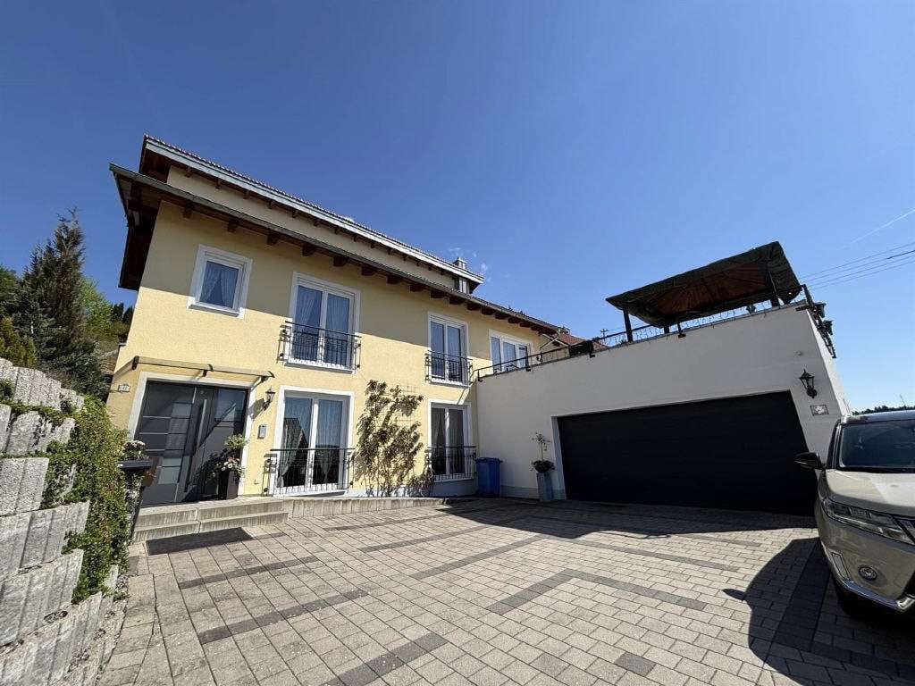 Immobilie in Röhrnbach - Ein Juwel für gehobene Ansprüche! Exklusives Traumhaus in herrlicher Aussichtslage - Markt Röh - Bild 1