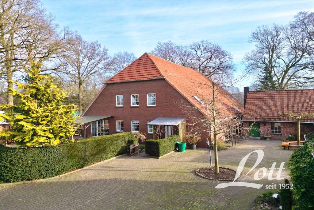 Immobilie in Bad Zwischenahn - ++ Pferdefreunde aufgepasst: Bauernhaus mit Nebengebäuden in reizvoller Lage bei Bad Zwischenahn! ++ - Bild 3