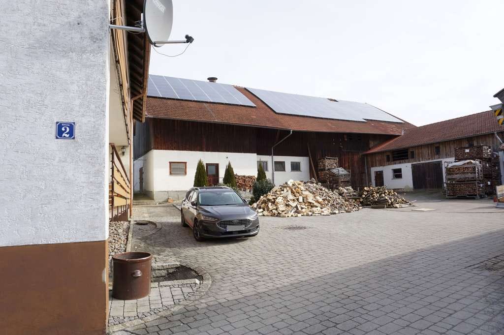 Immobilie in Runding - Rarität!!!Vierseithof mit unverbaubarem Blick auf den Lamberg mit der Möglichkeit Wiesen dazu zu Pac - Bild 4