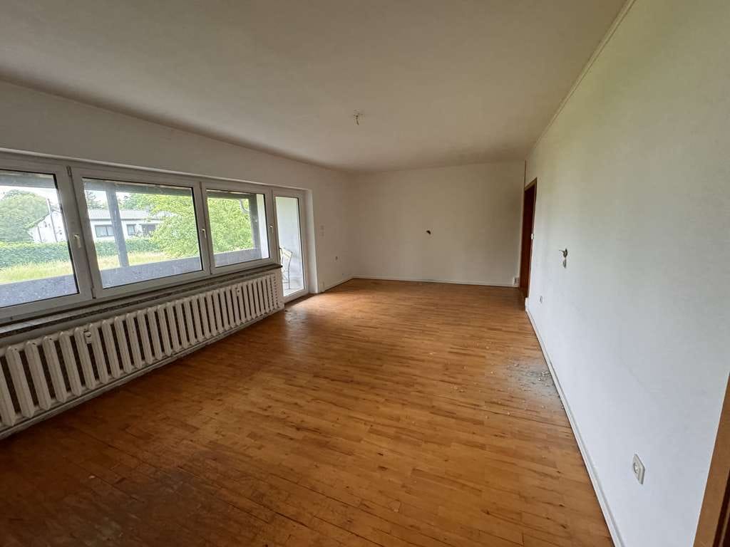 Immobilie in Dummerstorf - Sanierungsbedürftiges Einfamilienhaus mit Einliegerwohnung, großem Grundstück, Werkstatt und Garage - Bild 4