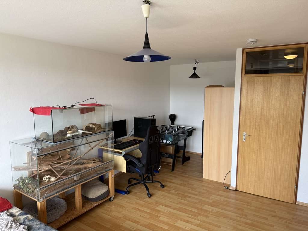 Immobilie in Winnenden - "Wohnen mit Aussicht – großzügige 4,5-Zimmer-Wohnung mit zwei Balkonen in Winnenden" - Bild 1