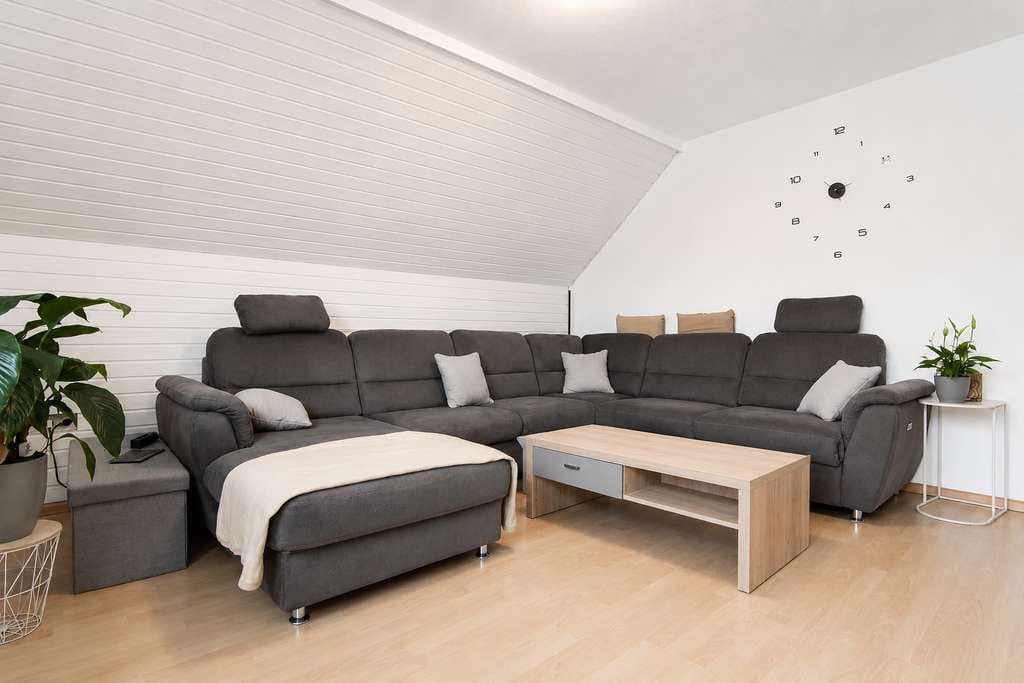 Immobilie in Sasbach - 2-Zimmer-Dachgeschosswohnung mit Stellplatz in Sasbach - Bild 3