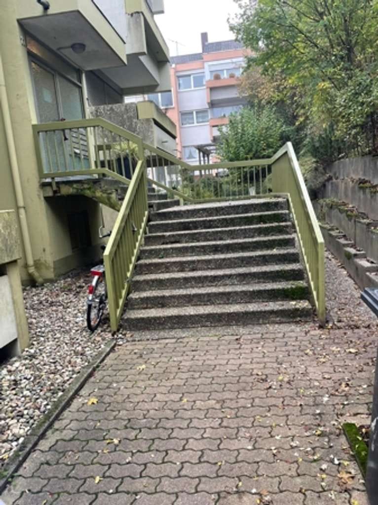 Immobilie in Völklingen - Eigentumswohnung mit Balkon in guter Lage von Völklingen - Bild 2