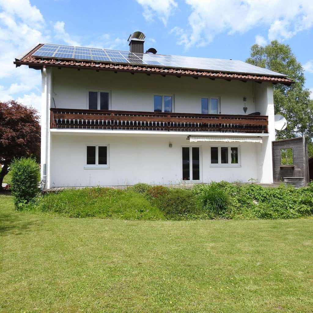 Immobilie in Pfronten - PROVISIONSFREI! Freistehendes, vermietetes Zweifamilienhaus mit PV-Anlage - Bild 3