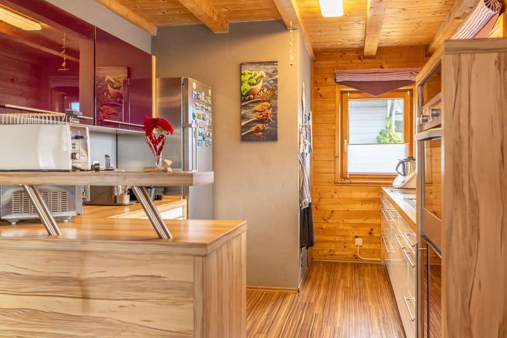 Immobilie in Markt Wald - Ein Haus, das mehr kann: Wärme, Raum und jede Menge Lieblingsplätze - Bild 4
