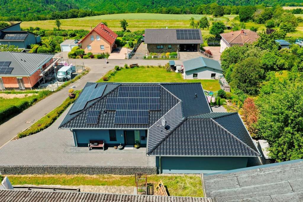 Immobilie in Bruschied - Extravaganter Wohntraum mit spektakulärem Panoramablick! - Bild 2