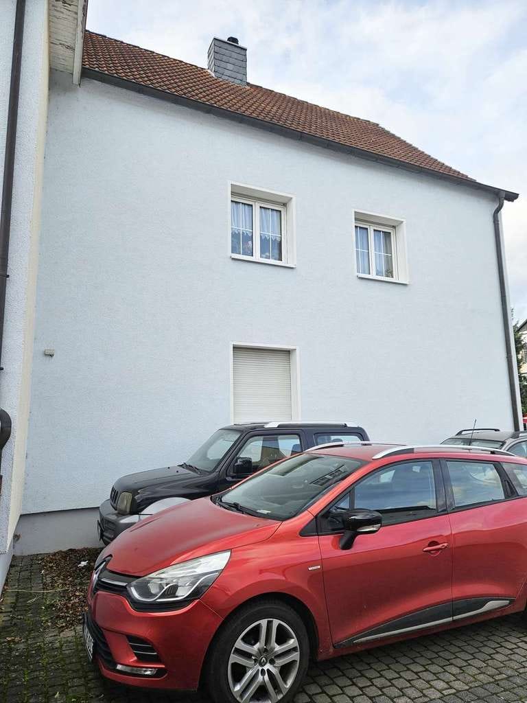 Immobilie in Niederdorfelden - Zwei-Häuser-Ensemble mit fünf Wohneinheiten – solider Ertrag & viel Charme - Bild 3