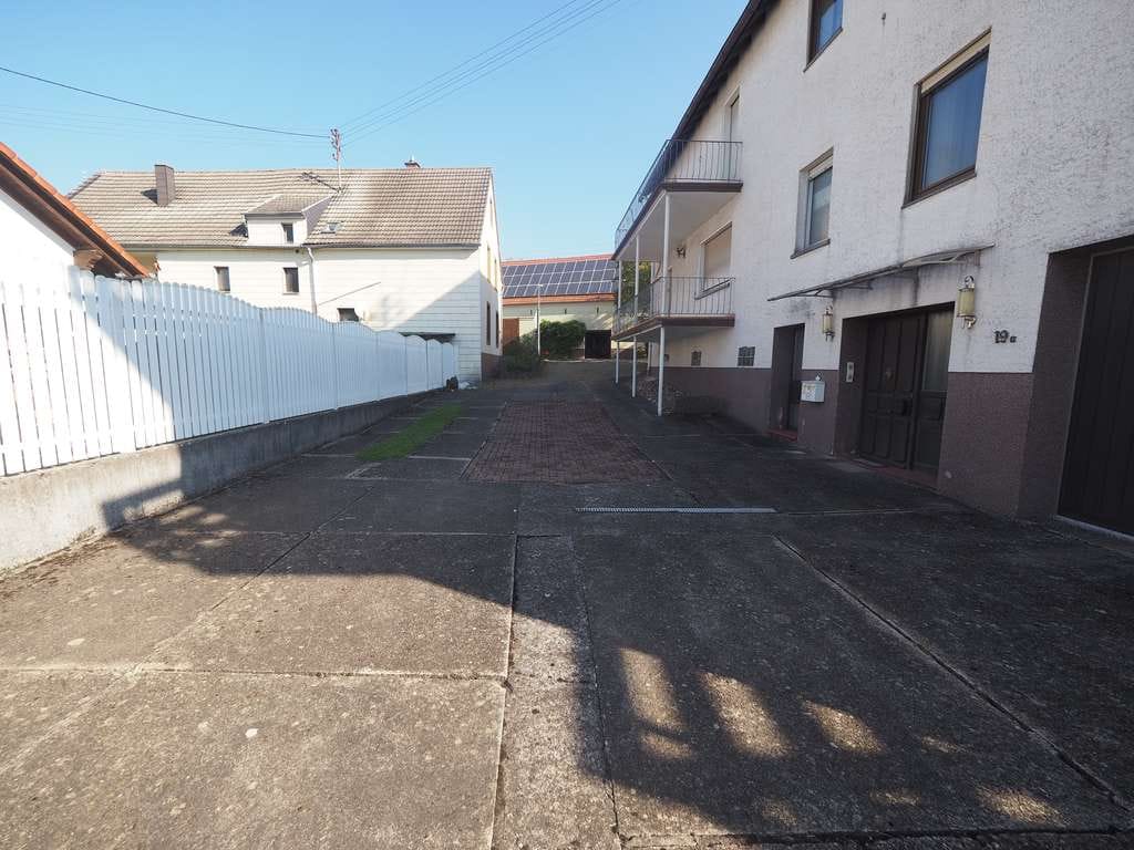 Immobilie in Großsteinhausen - MEHRGENERATIONENHAUS: KOMPLETTES DOPPELHAUS MIT SCHÖNEM GARTEN - Bild 2