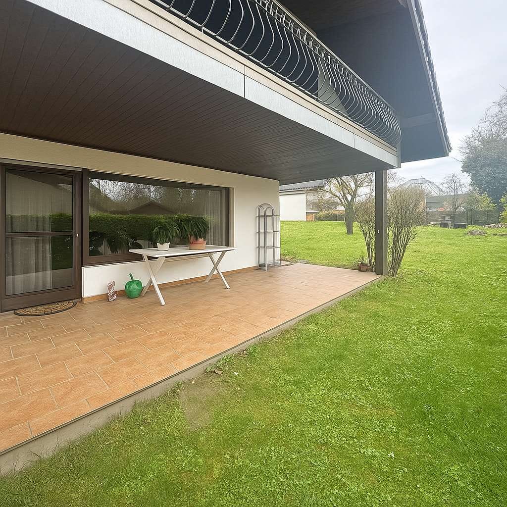 Immobilie in Dielheim - Zweifamilienhaus mit Mehrgenerationenpotential und großem, gepflegtem Garten in naturnaher Lage! - Bild 4