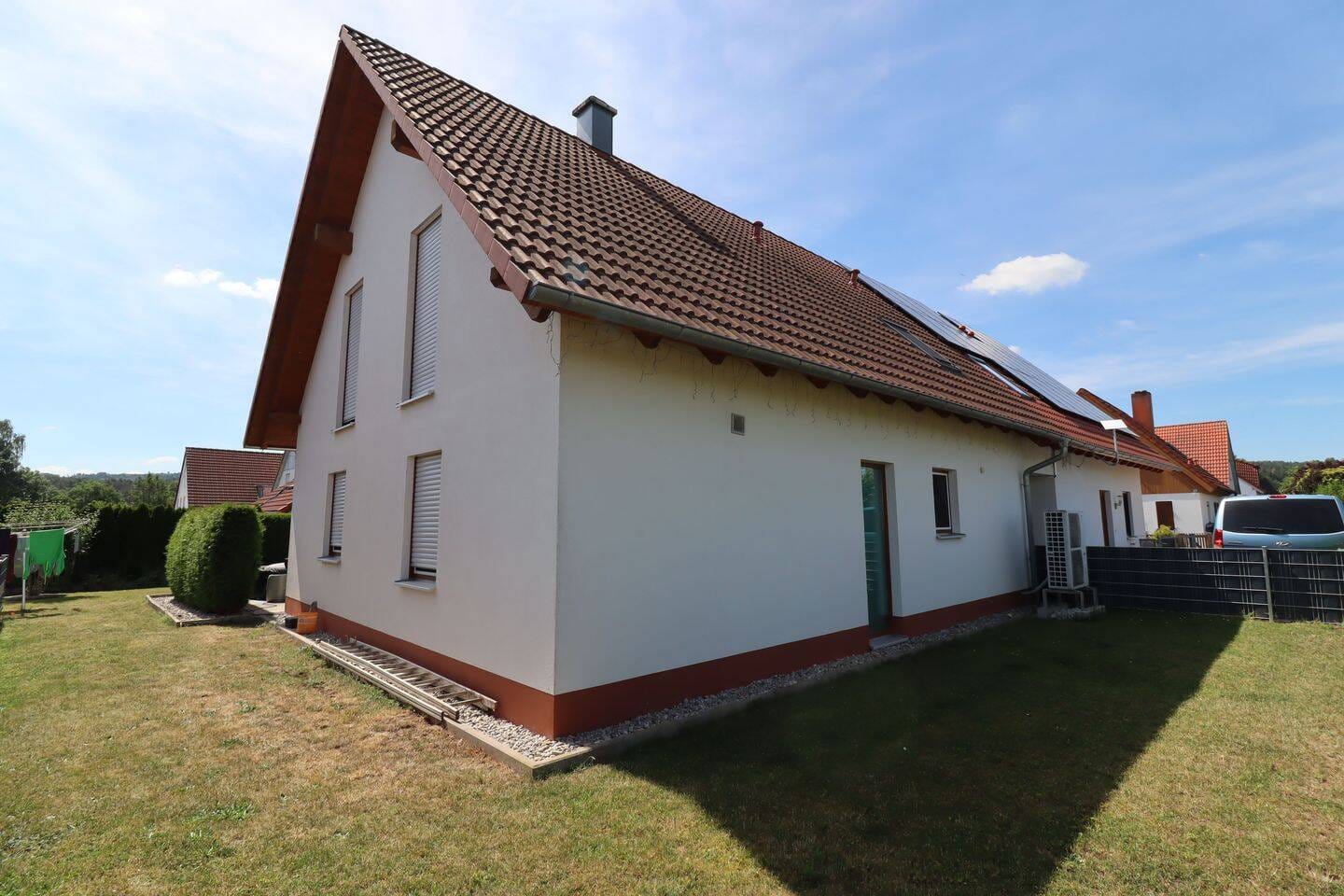 Immobilie in Mitteleschenbach - Komfortable Doppelhaushälfte  - Bild 2