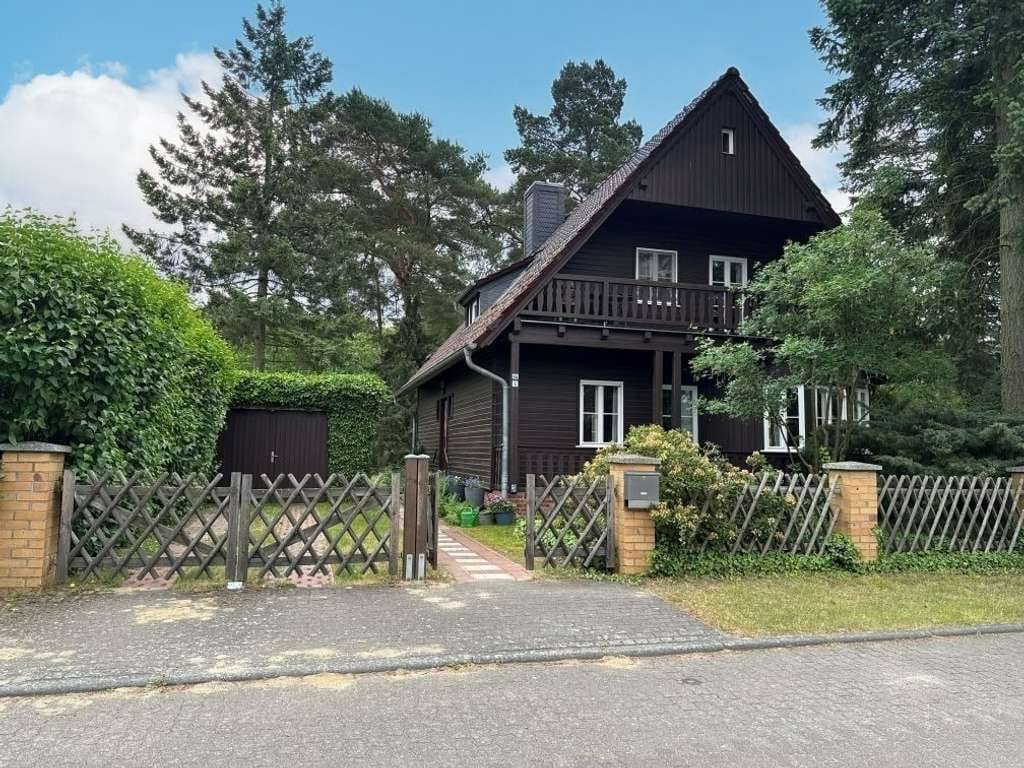 Immobilie in Neuruppin - Exklusives Wohnen in einem Denkmalgeschützten Haus - Bild 0