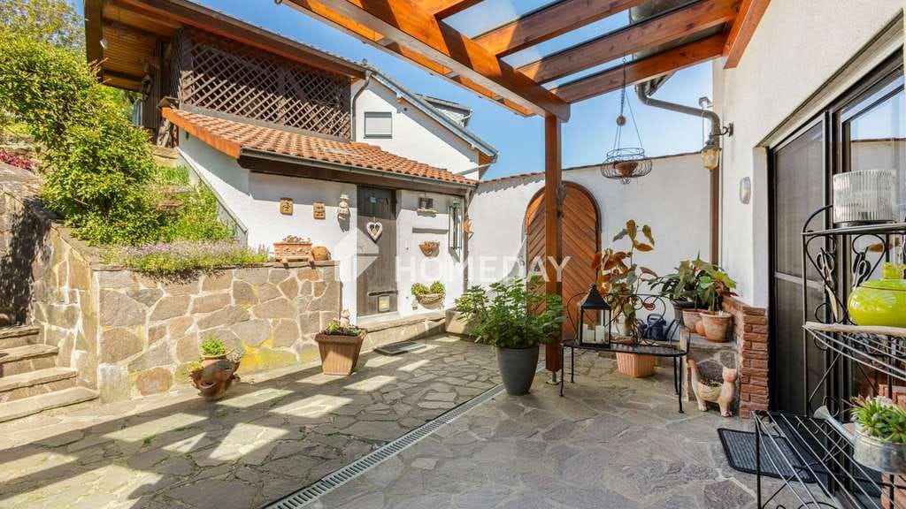 Immobilie in Meckesheim - Großzügiges Einfamilienhaus mit Garten, Terrasse und Garage in Meckesheim - Bild 4