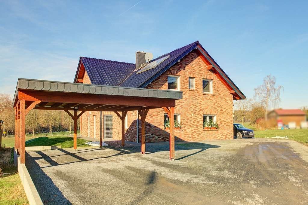 Immobilie in Helmenzen - Exklusives und besonders hochwertig ausgestattetes Zweifamilienhaus in Ortslage; barrierefrei - Bild 3