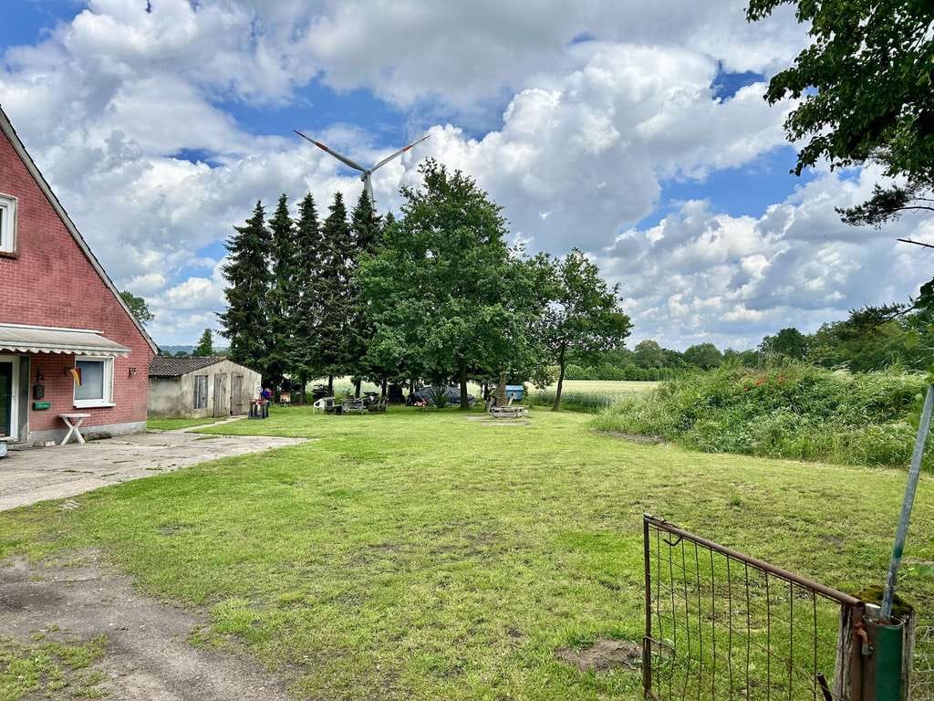 Immobilie in Lengerich - Alleinlage in Lengerich – Zweifamilienhaus mit 2.028 m² Grundstück und viel Potenzial - Bild 1