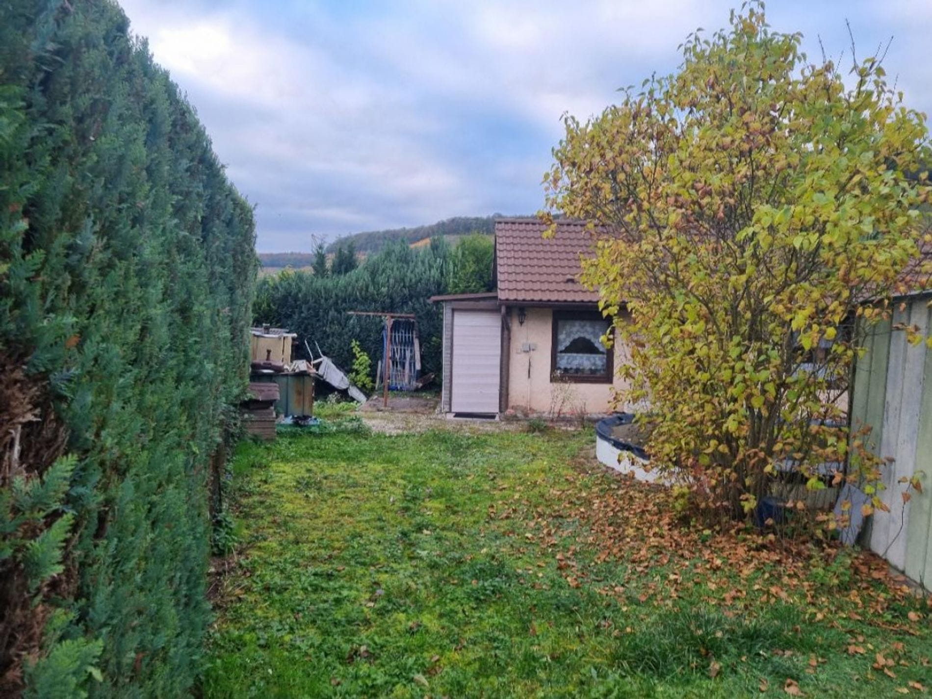 Immobilie in Eberstadt - Romantisches, möbliertes Haus mit Pool, Garage und großem Garten - Gebotsverfahren!!! - Bild 0