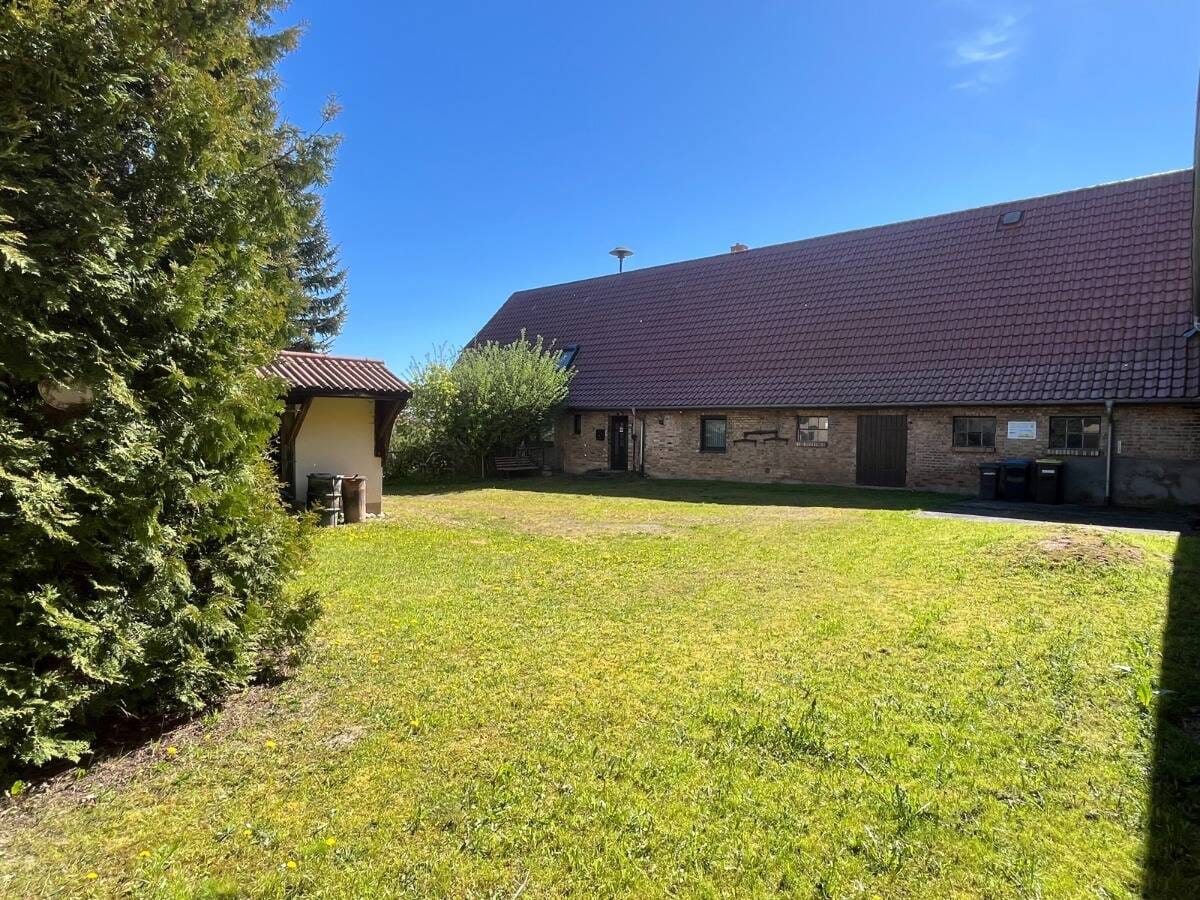 Immobilie in Sukow-Levitzow - Selten: Markantes Bauerngehöft mit  ca. 35.000 m² Grundstück - vielseitig nutzbar..... - Bild 4