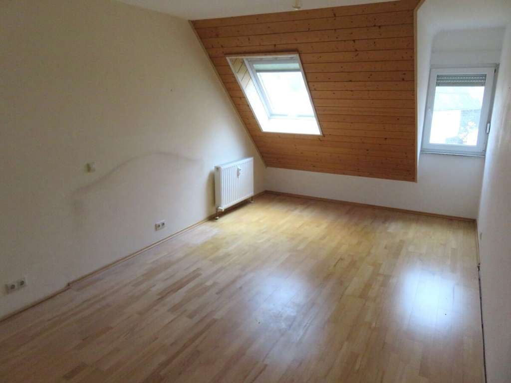 Immobilie in Neu-Anspach - Super flexible Dachgeschoss-ETW mit viel Platz für die ganze Familie - Bild 3