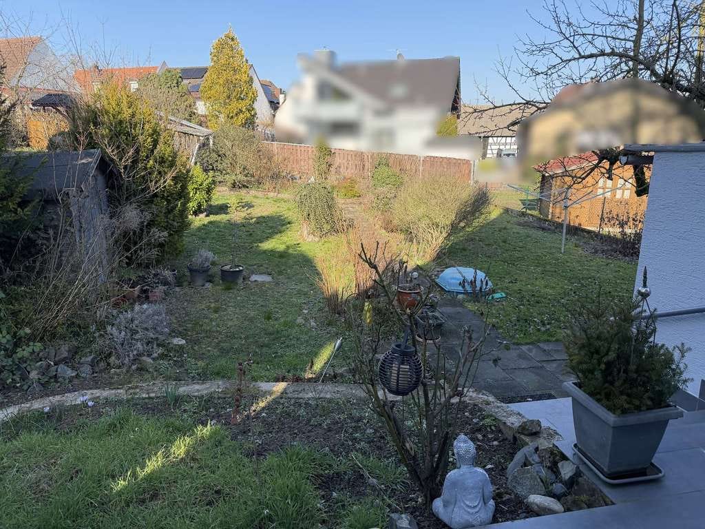 Immobilie in Roßdorf - Charmantes Zweifamilienhaus mit großem Grundstück in ruhiger und zentraler Lage von Roßdorf - Bild 4