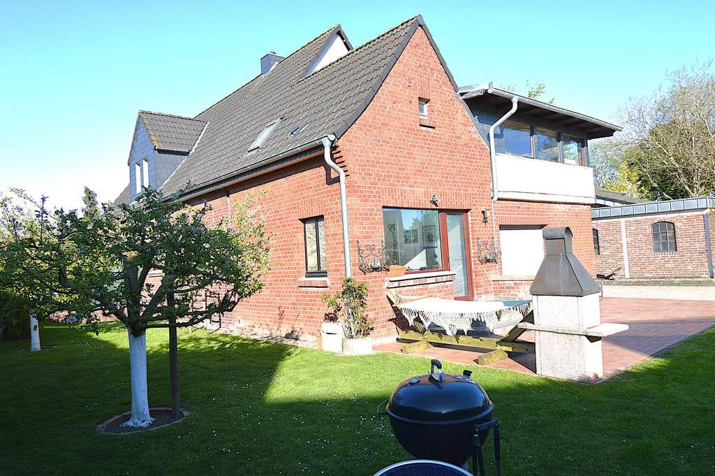 Immobilie in Rees - Modernisiertes Einfamilienhaus mit Einliegerwohnung in Rees-Millingen - Bild 0