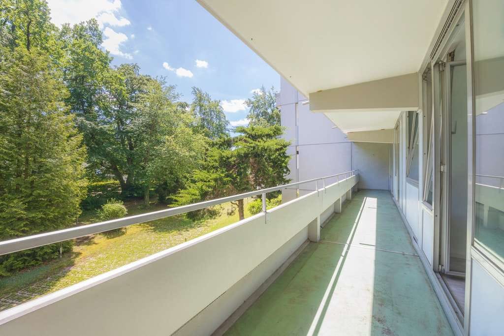 Immobilie in Fürstenfeldbruck - Super Gelegenheit & sofort bezugsfrei! 3-Zimmer-Etagenwohnung mit großem Südbalkon zum Renovieren - Bild 4