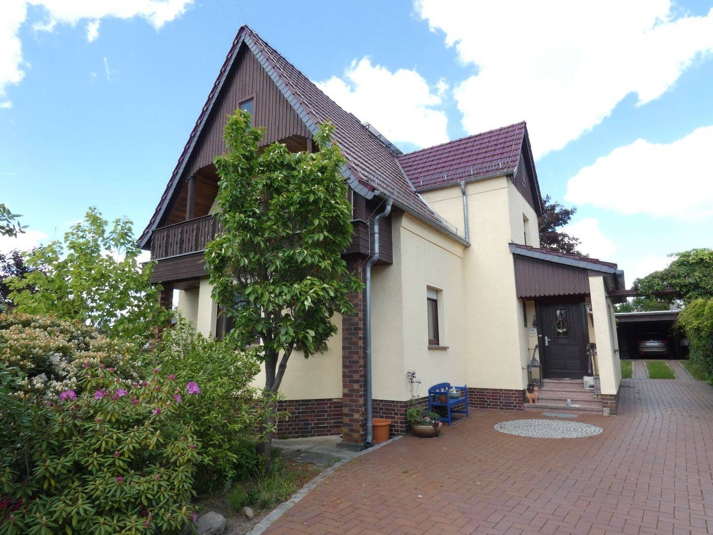 Immobilie in Hohenleipisch - Raus ins Grüne: Einfamilienhaus mit Obstwiese, Waldgrundstück und viel Raum für eigene Ideen - Bild 1