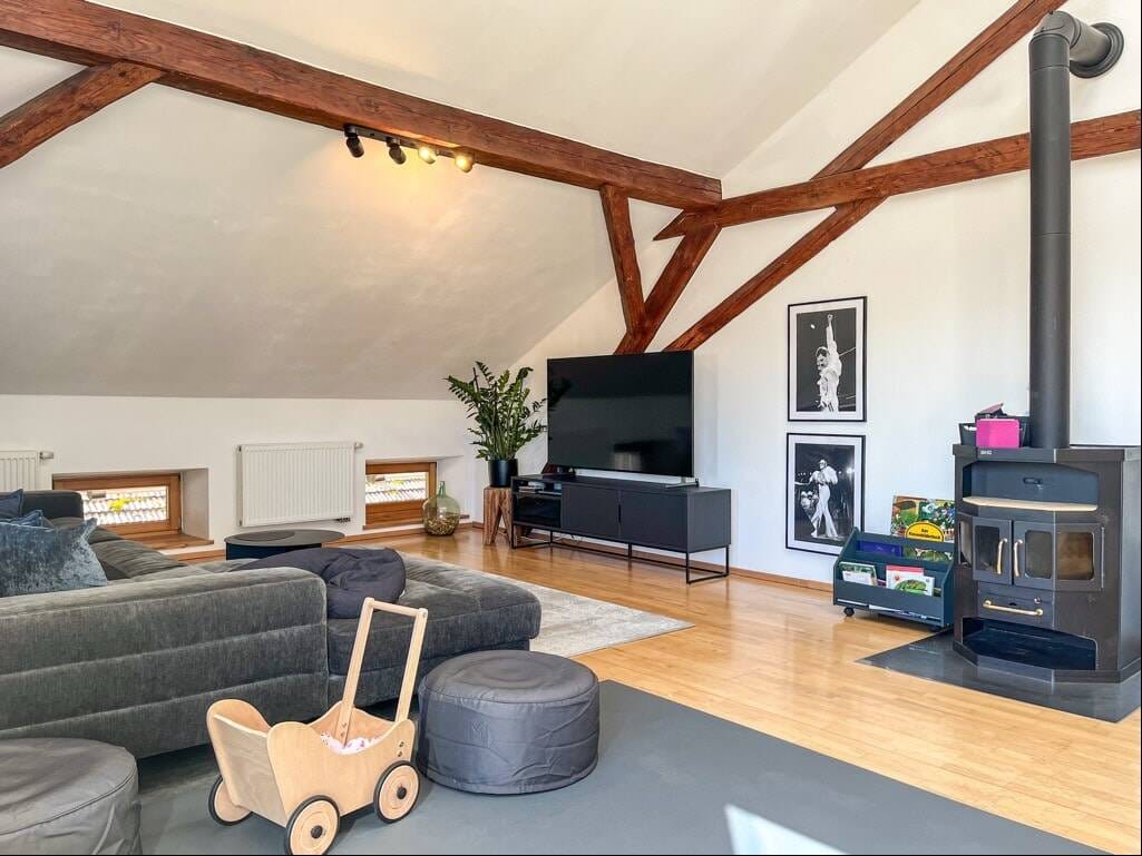Immobilie in Söchtenau - Tradition und Moderne perfekt vereint! - Bild 2