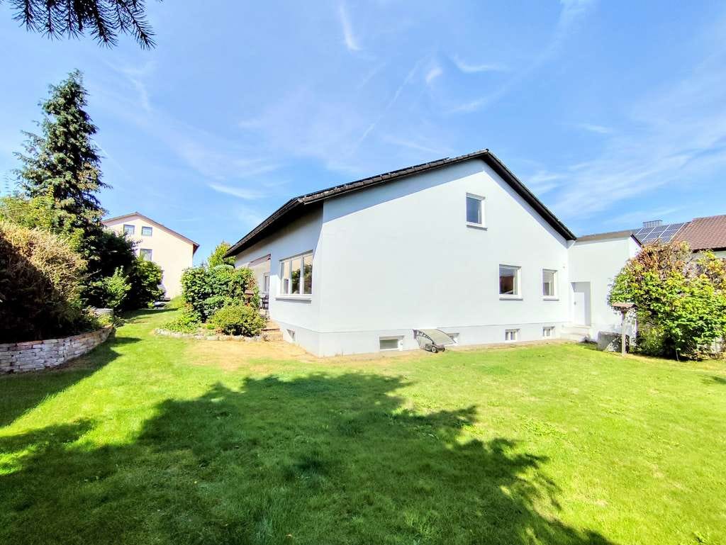 Immobilie in Atting - Einfamilienhaus mit großem Garten nähe Straubing - Bild 1