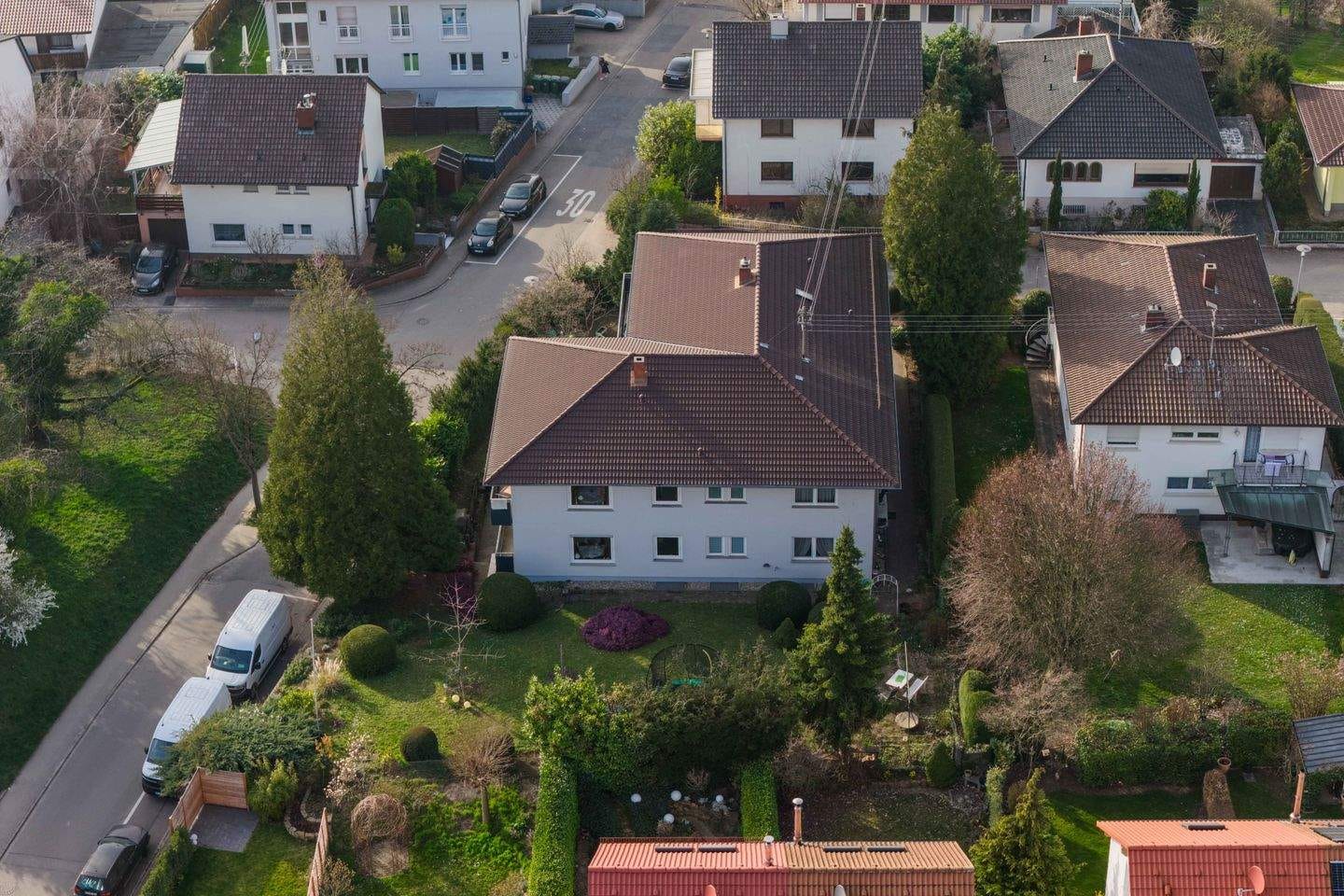 Immobilie in Hirschberg an der Bergstraße - Top gepflegtes Mehrfamilienhaus in Hirschberg-Großsachsen zu verkaufen - Bild 3