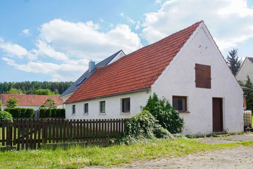 Immobilie in Möttingen - EFH mit Hof, Baupotenzial & Platz für Selbstversorgung - Bild 1