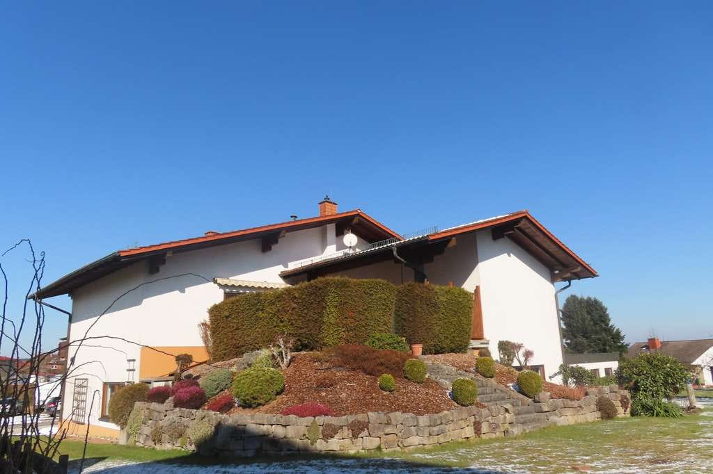 Immobilie in Oberzent - Behagliches und großzügiges 1-2 Familienhaus zu verkaufen - Bild 2