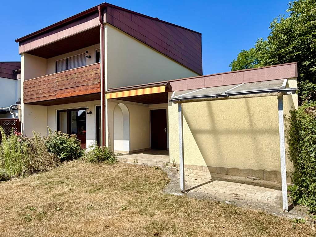 Immobilie in Marktl - SANIERTES REIHENECKHAUS IN ZENTRALER LAGE – GARTEN – GARAGE – KELLER – FENSTER UND DACH NEU - Bild 2