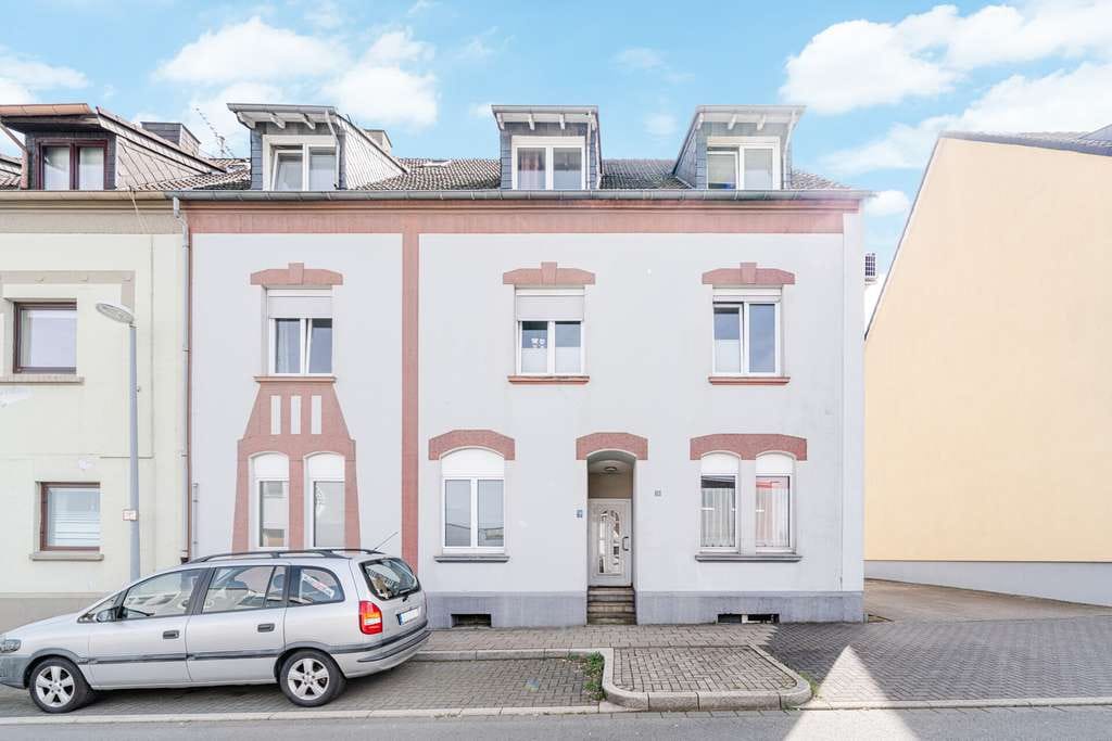 Immobilie in Velbert - Gepflegtes Mehrfamilienhaus mit Garage und Stellplätzen - Bild 0
