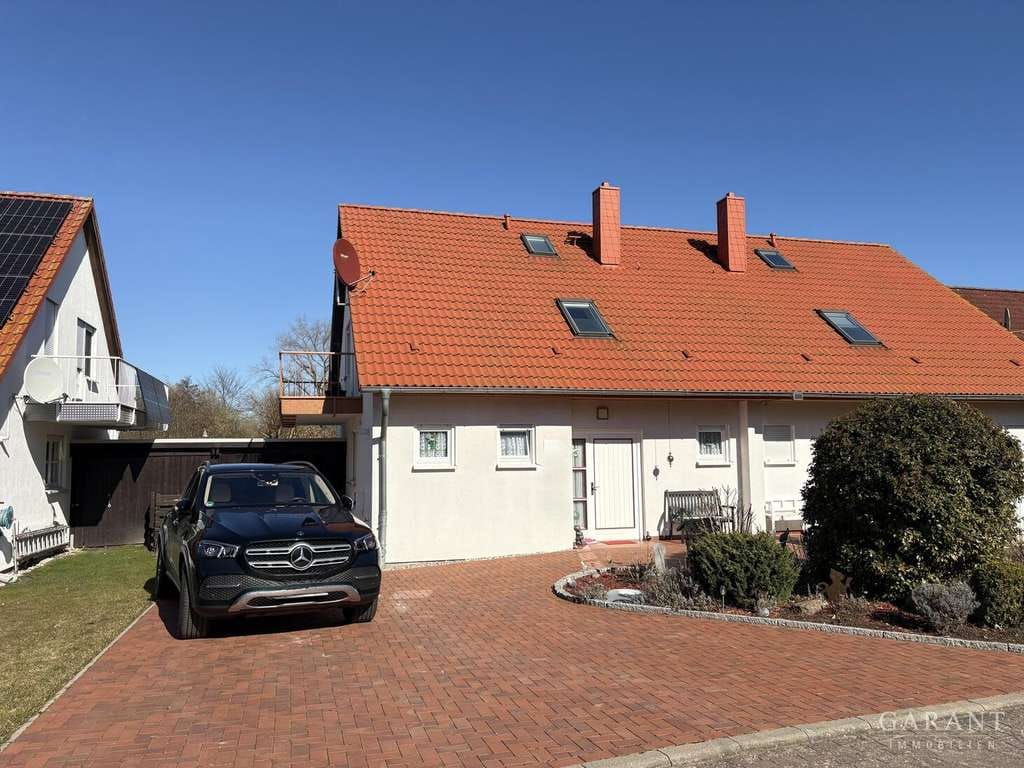 Immobilie in Garz/Rügen - Top gepflegte Doppelhaushälfte mit schönem Garten auf Rügen - Bild 0