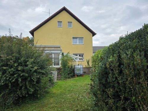 Immobilie in Waigolshausen - 3-Familien-Haus in 97534 Waigolshausen (ID 10034) - Bild 0